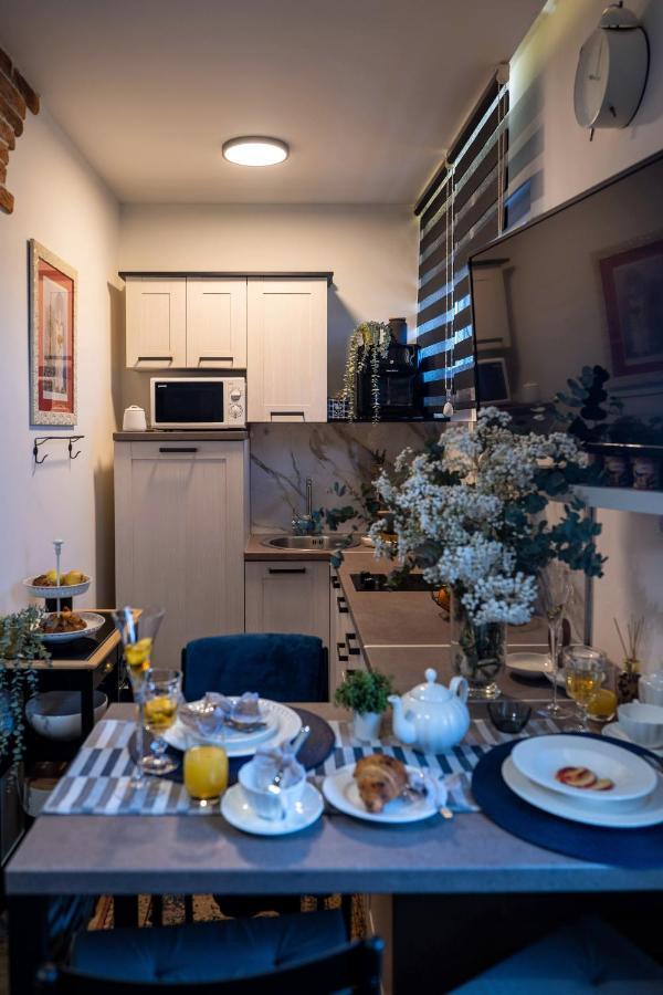 Malona One Bedroom